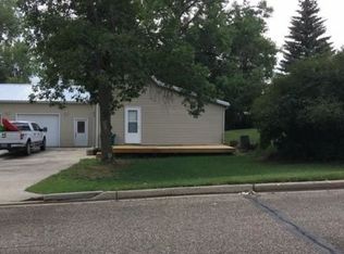 52 Butte Ave N, Center, ND 58530
