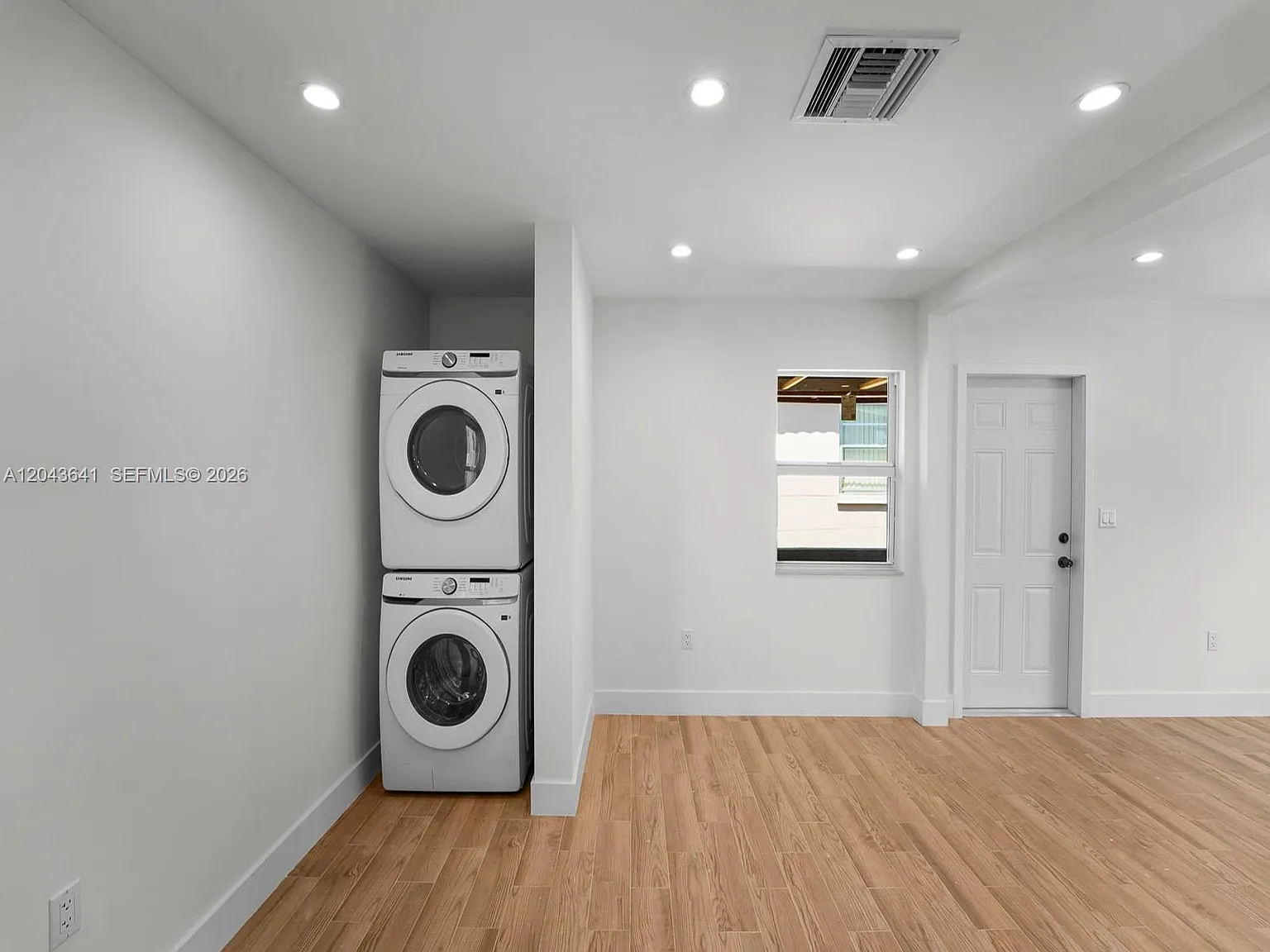 12th St Manors Sec 3 — Photo 4