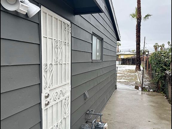 4th image of 1066 W 9th St