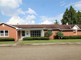202 N Cedar St, Union City, OH 45390