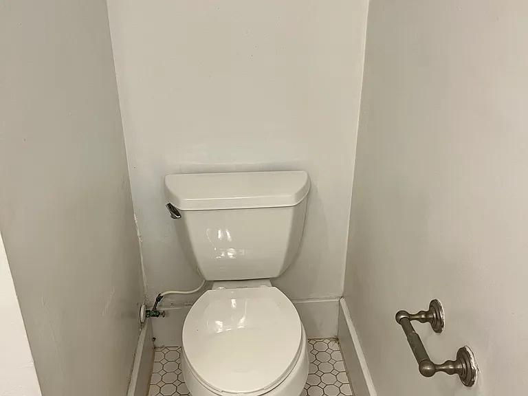 1721 Perry St #1 — Photo 34