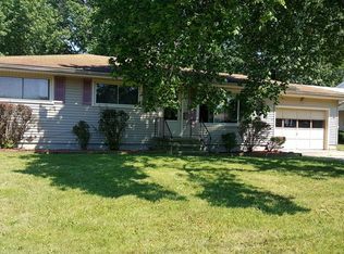 4115 Forest Hill Dr, Lorain, OH 44053