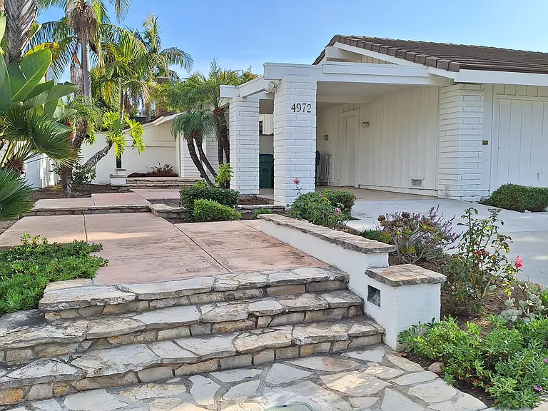 4972 Paseo Segovia — Photo 1