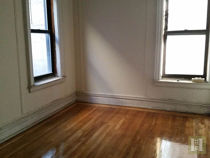 2nd image of 1 Cabrini Blvd APT 4C