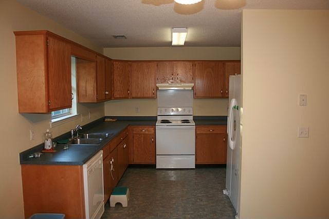 2nd image of 51 Del A Rae Cir