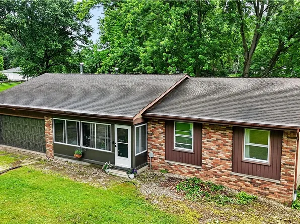 3002 Killian Rd, Uniontown, OH 44685