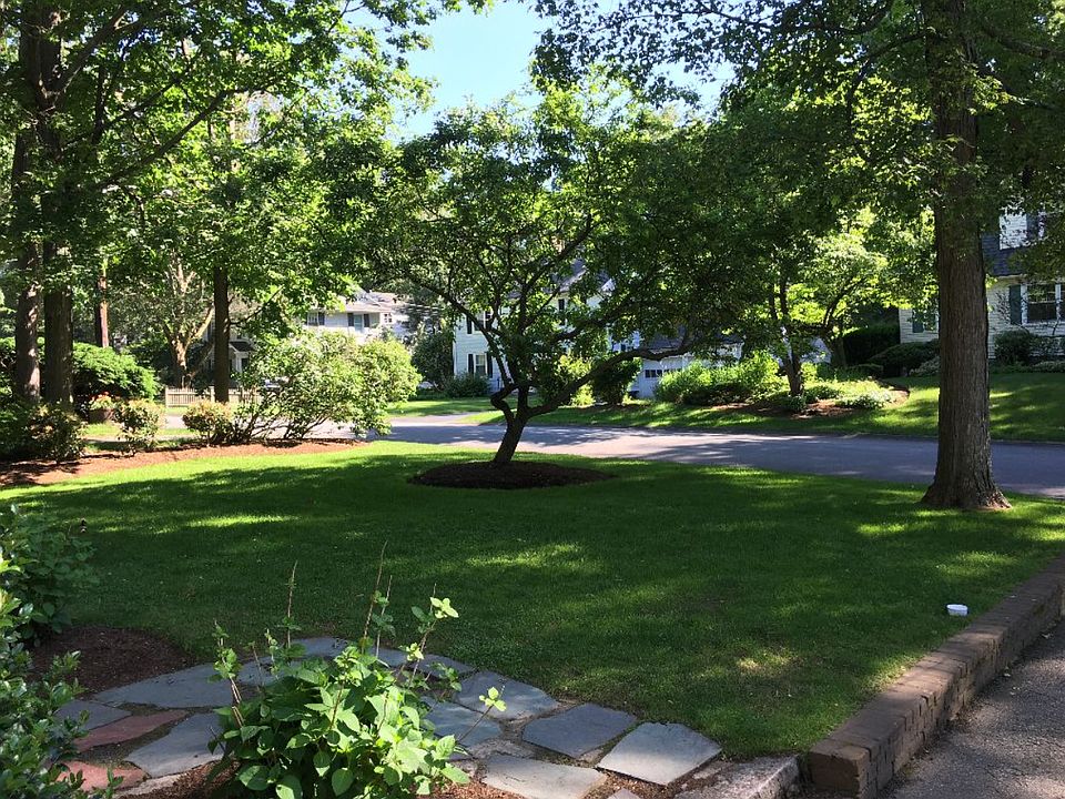2nd image of 45 Summit Rd