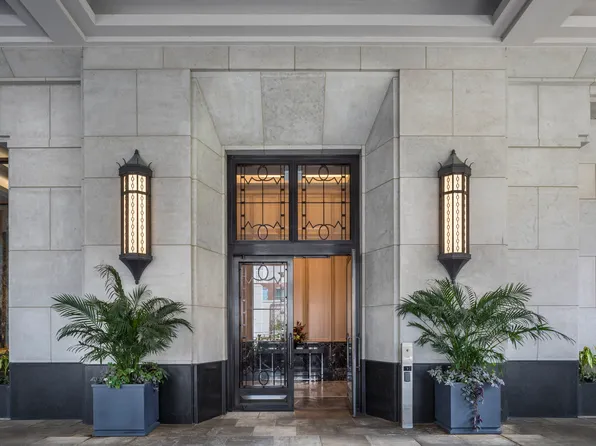 451 E Grand Ave #5510, Chicago, IL 60611