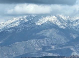 W Meadow Glen Way, Escondido, CA 92026