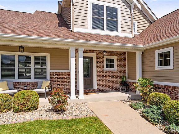 4th image of 3856 Plymouth Dr