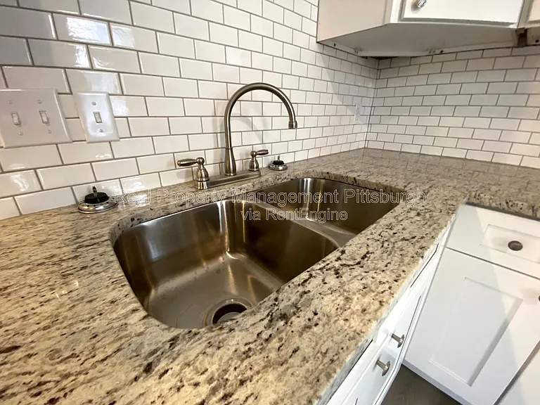 2140 Lowrie St #2 — Photo 3