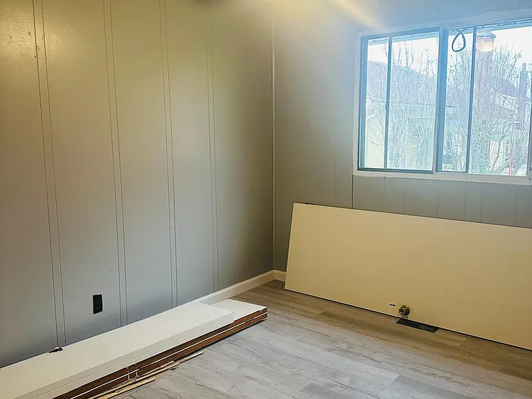 204 Phillips St — Photo 16