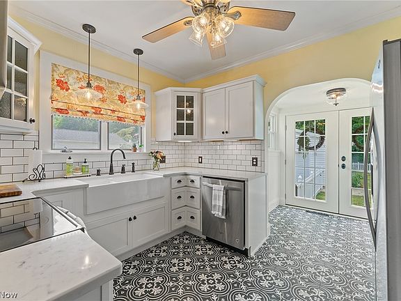5th image of 871 Homewood Ave
