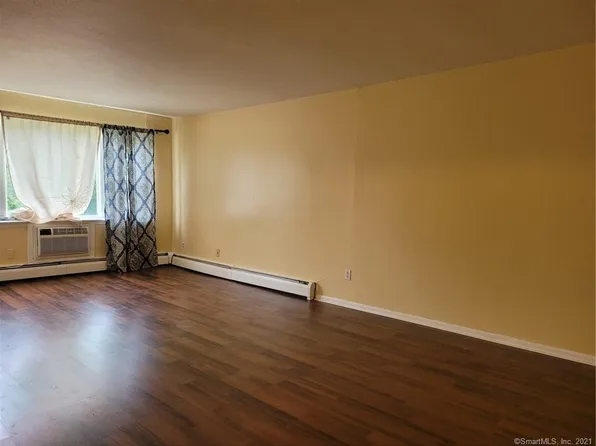 70 Farmington Ave Unit 2F, New London, CT 06320