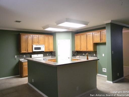 2nd image of 140 Yeager Cir