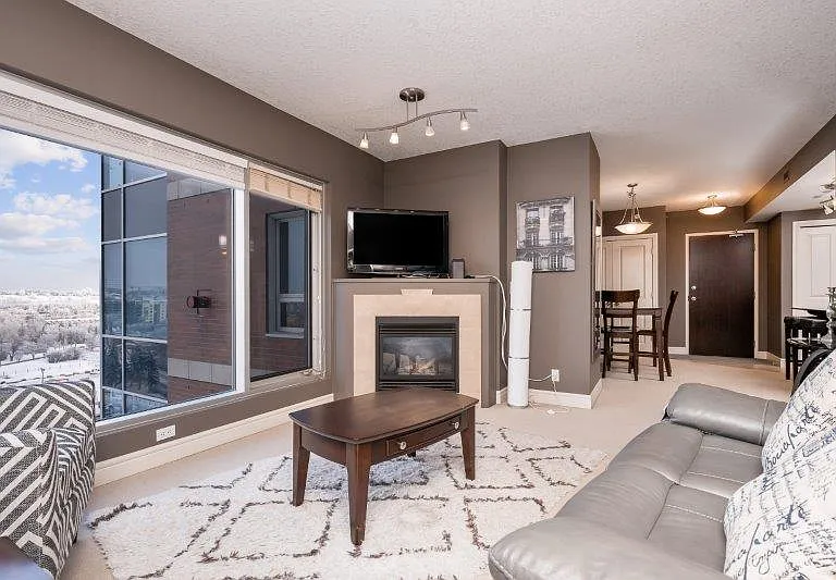 920 5th Ave SW #1002 — Photo 18