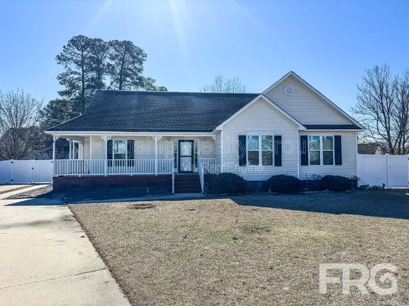 2104 Beauvoir Ct, Greenville, NC 27834