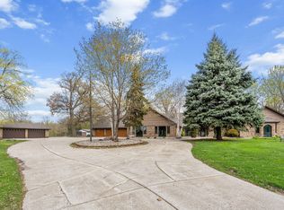 22255 Babcock Ave, Winsted, MN 55395