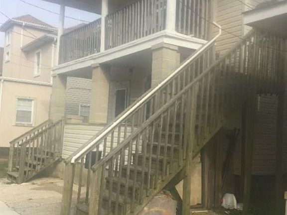 2nd image of 10 1/2 Woodland Ave