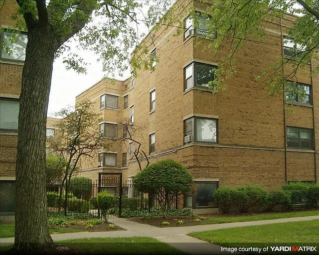 7347-65 N. Sheridan Rd — Photo 4
