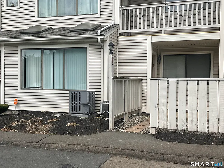 471 Whalley Ave #Q — Photo 2