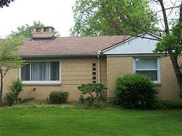 2nd image of 456 Wildwood Dr