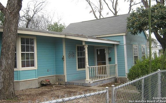 3rd image of 422 Sherman St