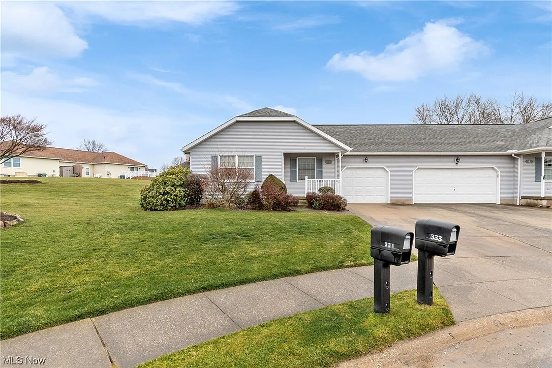 331 W Heatherwood Dr photo 1