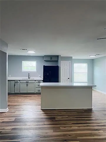 3 bed, 2.0 bath, 1603 sqft, $1,600 — Photo 4