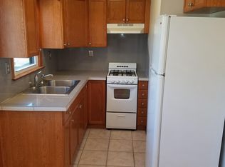 1214 W Camplain Rd, Manville, NJ 08835