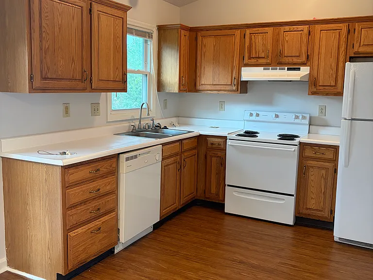 4525 Hartland Pkwy — Photo 14