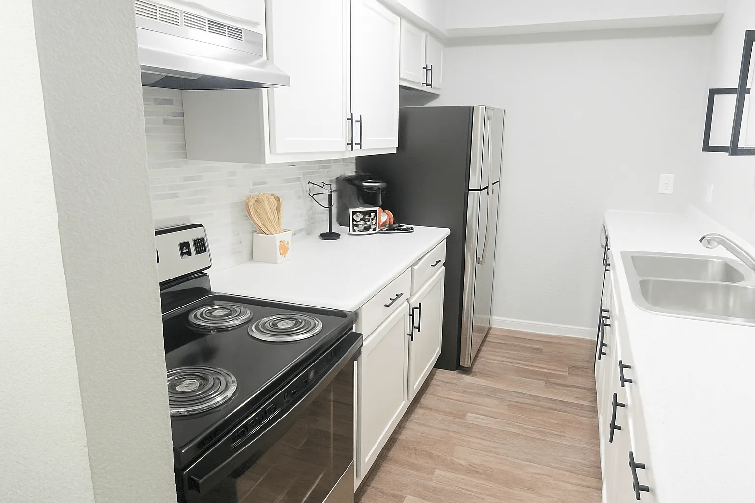 City West Apartment Homes — Photo 4