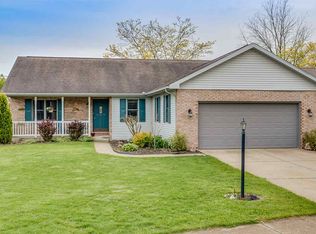 2715 Hampton Rd, Mishawaka, IN 46544