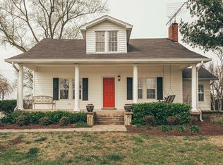 498 Canoe Branch Rd, Castalian Springs, TN 37031