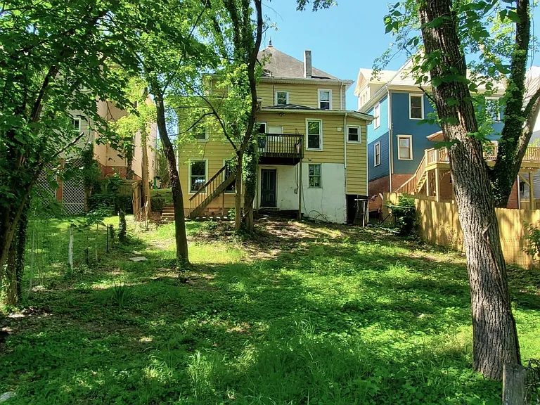 637 Day Ave SW #A — Photo 14