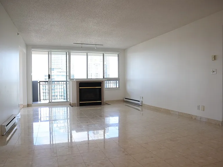 551 Austin Ave #1604 — Photo 4