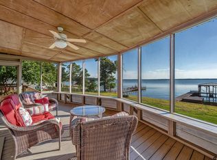 17176 Lakeview Dr, Flint, TX 75762