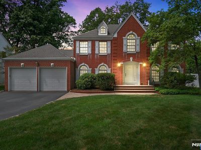 243 Kociemba Dr, River Vale, NJ, 07675