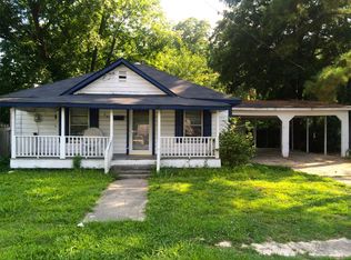 807 W Noble St, Selma, NC 27576