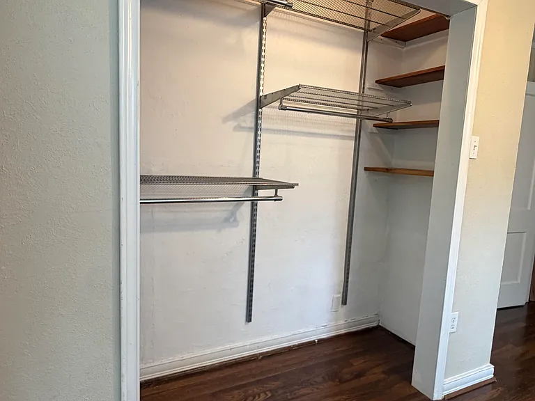 1830 Moser Ave #200 — Photo 4