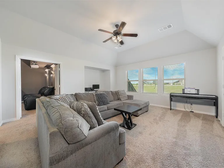 Game room - upstairs