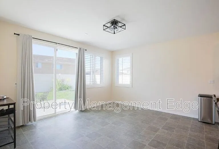 30205 Chamonix Cir #B — Photo 2