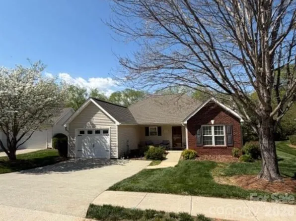 160 Oak Village Pkwy, Mooresville, NC 28117