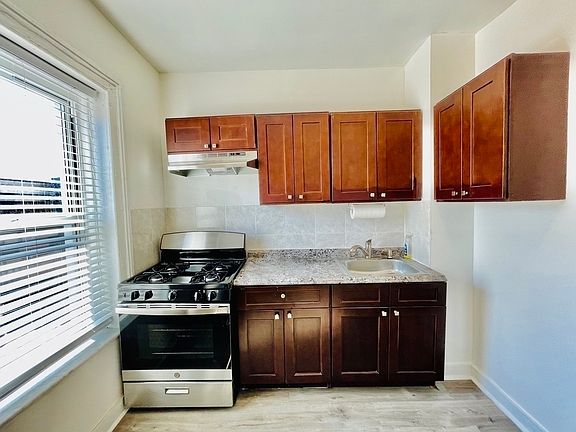 3rd image of 203 Maujer St #3A