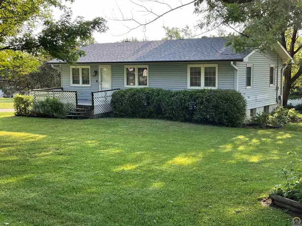 220 N Norris St, Carbondale, KS 66414