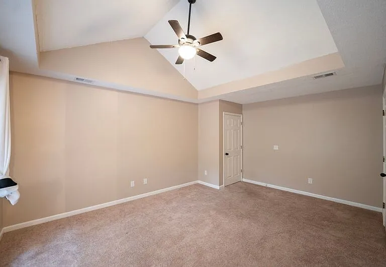 428 Floyd Cir — Photo 13