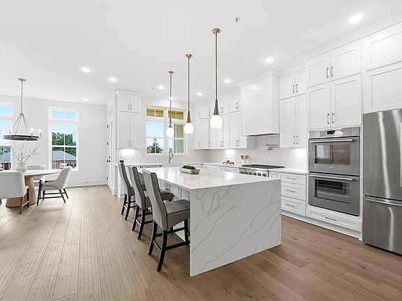 4th image of 531 S Main St #330