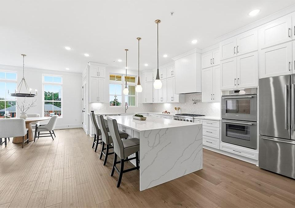 1st image of 531 S Main St #120