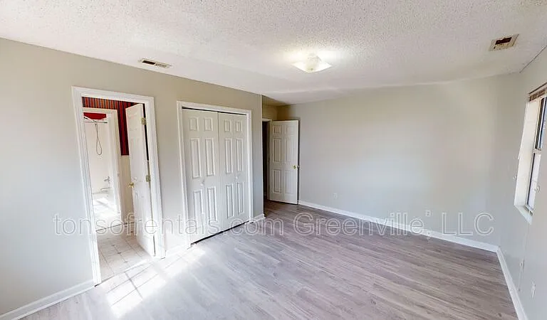 1552 Shoally Creek Rd — Photo 5