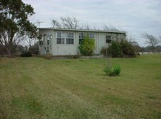 1279 Rio Vista Dr, Brazoria, TX 77422